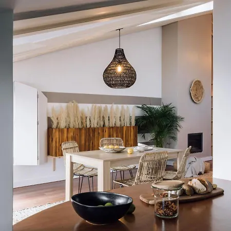 Molako - 1 Bedroom Penthouse In Principe Real דירה ליסבון